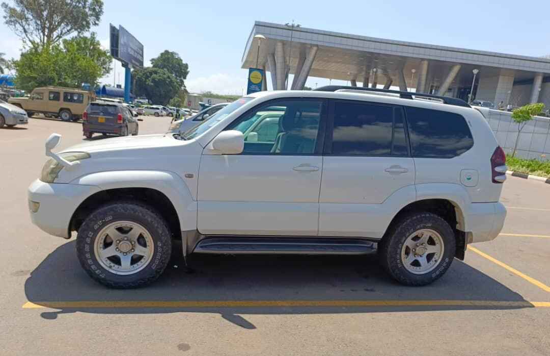 Airport transfers Her Ride Travels Airport transfers Her Ride Travels
